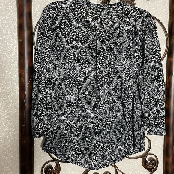 Women’s size large H&M polyester blouse - Picture 7 of 13